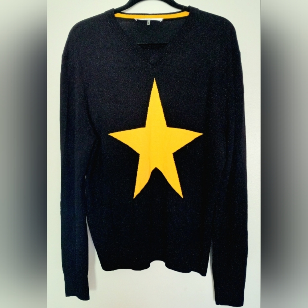 MR. TURK Men's Black 100% Merino Wool Sweater with Gold Star Graphic Size Large
